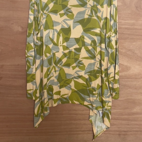 LOGO Lori Goldstein rayon tunic size XL green leaf print asymmetrical lagenlook - Picture 2 of 5